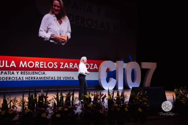 Paula Morelos Zaragoza, conferencista para eventos corporativos sobre Amor Incondicional