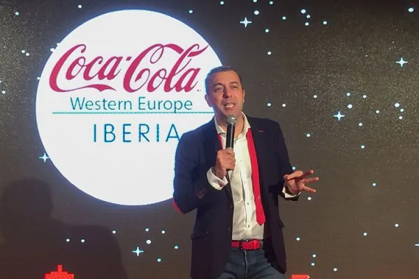Sr. Corrales, conferencista para eventos corporativos sobre Motivación Corporativa