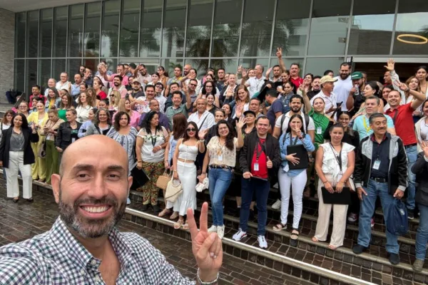 Anwar Buere, conferencista para eventos corporativos sobre Salud Emocional