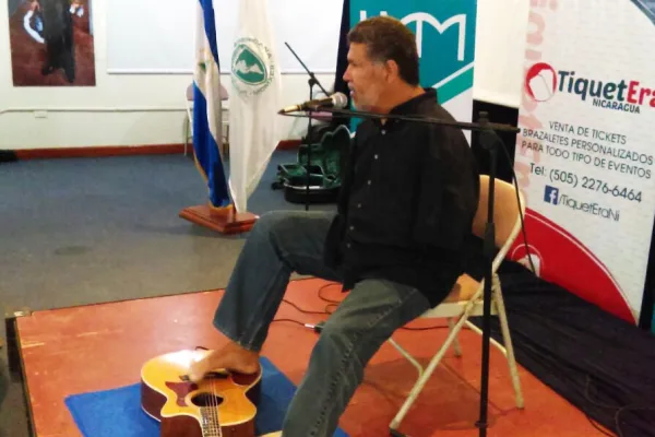 Tony Meléndez, conferencista para eventos corporativos sobre Superación Personal