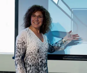 Mar Castro, conferencista para eventos corporativos sobre Comunicación Persuasiva