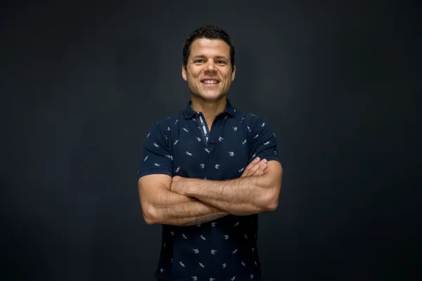 Nacho Dean durante una actividad de la Fundación Lo Que De Verdad Importa.