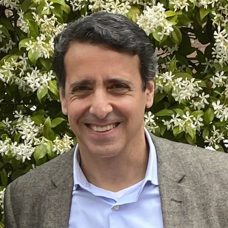 Franzel Delgado Buloz — Conferencista de Cultura Organizacional Sentido de Pertenencia