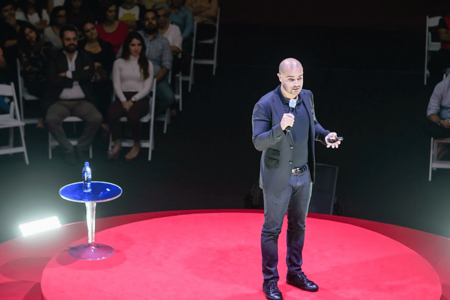 Andrés Moreno, conferencista para eventos corporativos sobre Neurociencia Aplicada