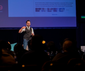 Ariel Benedetti, conferencista para eventos corporativos sobre Ventas Digitales